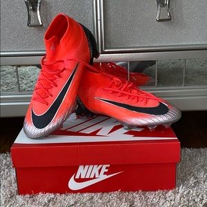 CR7 Mercurial Superfly VI Elite Soccer Cleats